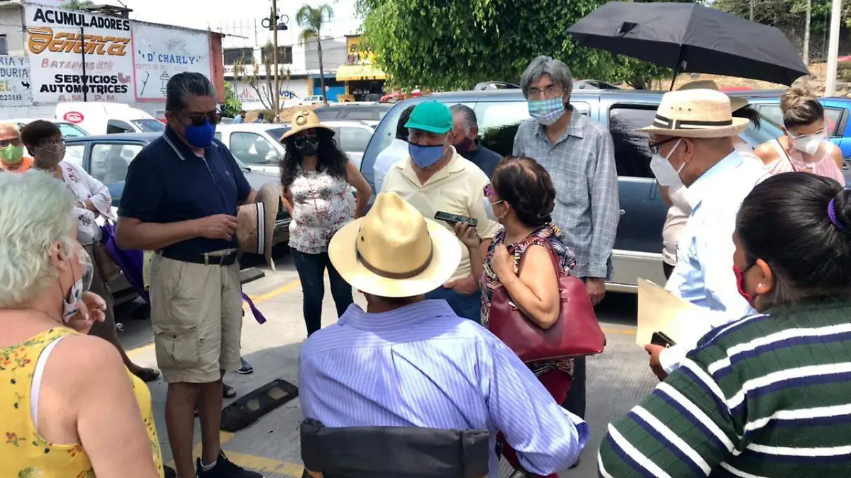 Vecinos se manifiestan contra obra de la tienda Soriana en Poder Legislativo de Cuernavaca